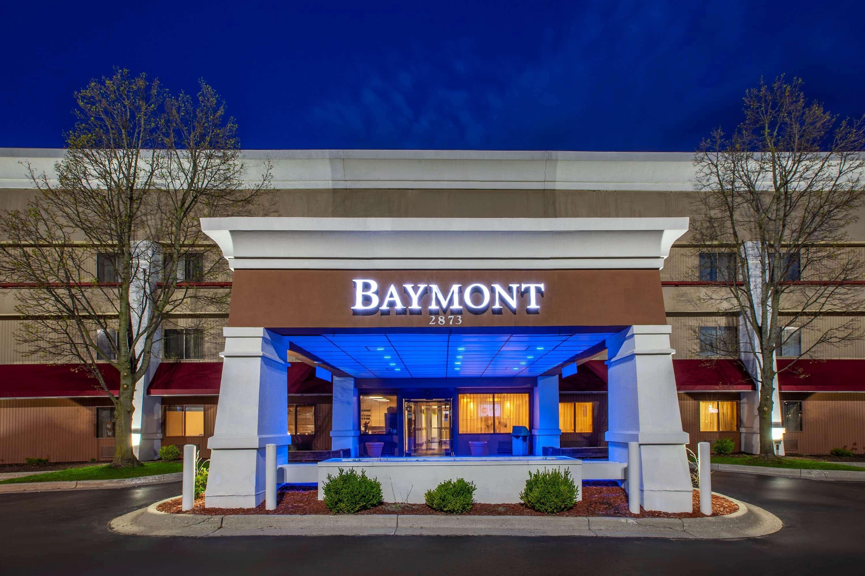 Отель Baymont By Wyndham Grand Rapids Airport Каскейд Экстерьер фото